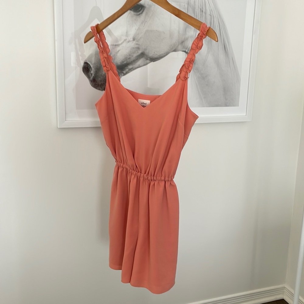 Aritzia jumper , peach color Xs